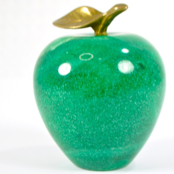 Vintage Midcentury Marble Green Apple Paperweight With Brass Stem - Picture 5 of 8